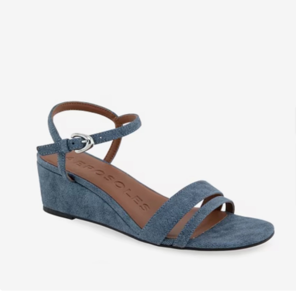 NEW Aerosoles “Witt” Denim Blue Wedge Sandals
